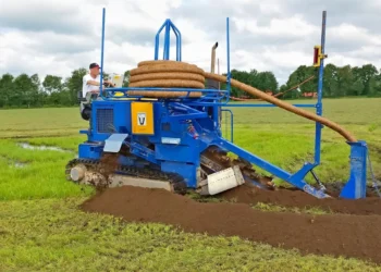 Erlebe die GM 4 Raupe in Aktion – kraftvoll, präzise und unvergleichlich effizient!